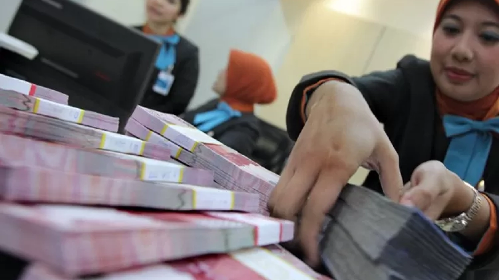 Peningkatan Rasio Pajak dan Pencegahan Korupsi dengan RUU Pembatasan Uang Kartal